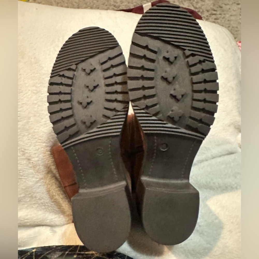 Vintage Foundry Co Leather Boots (no shoe box). - Picture 6 of 7
